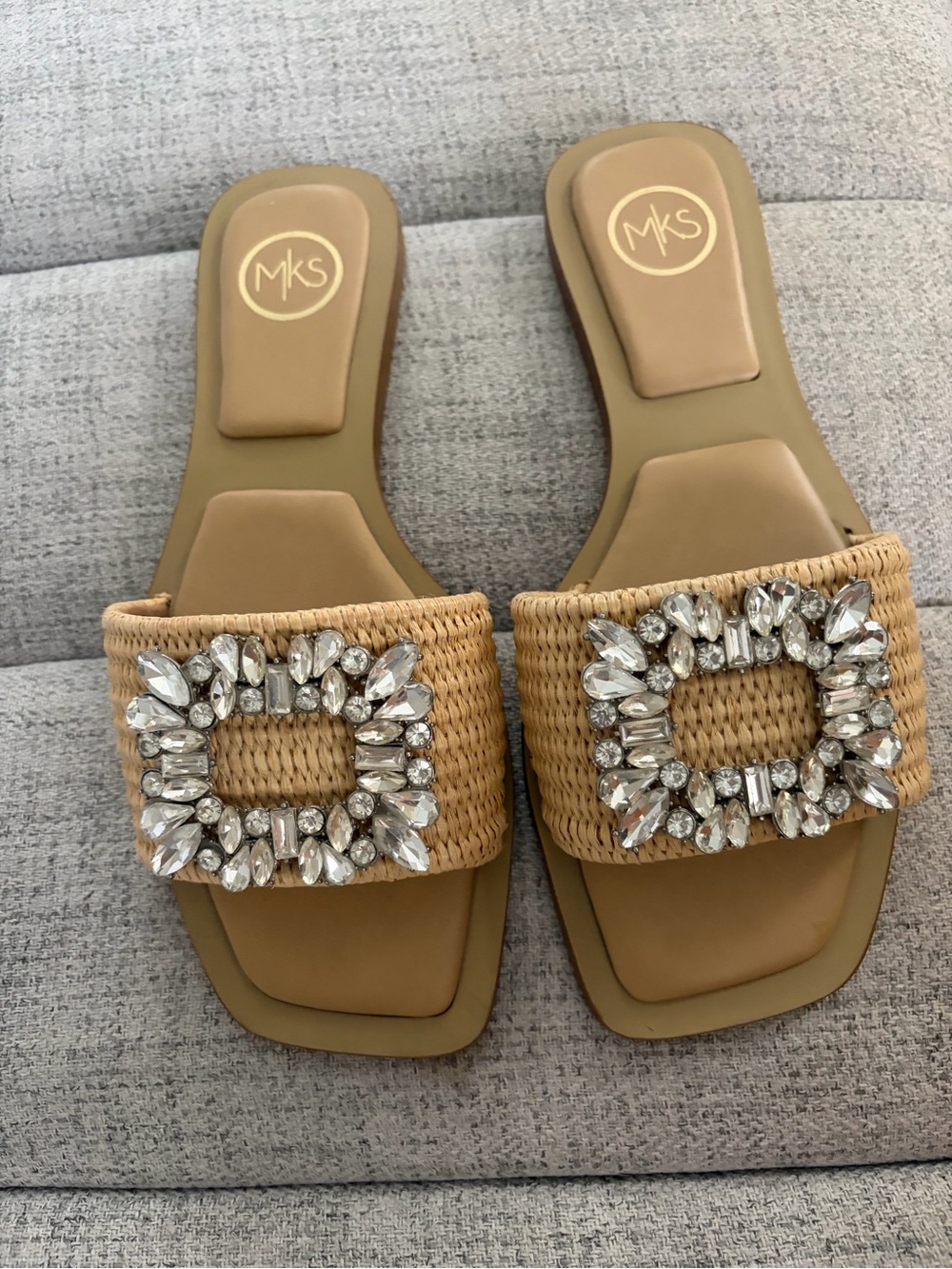 Tan Raffia Slide Sandals with Crystal Buckles
Brand new never worn